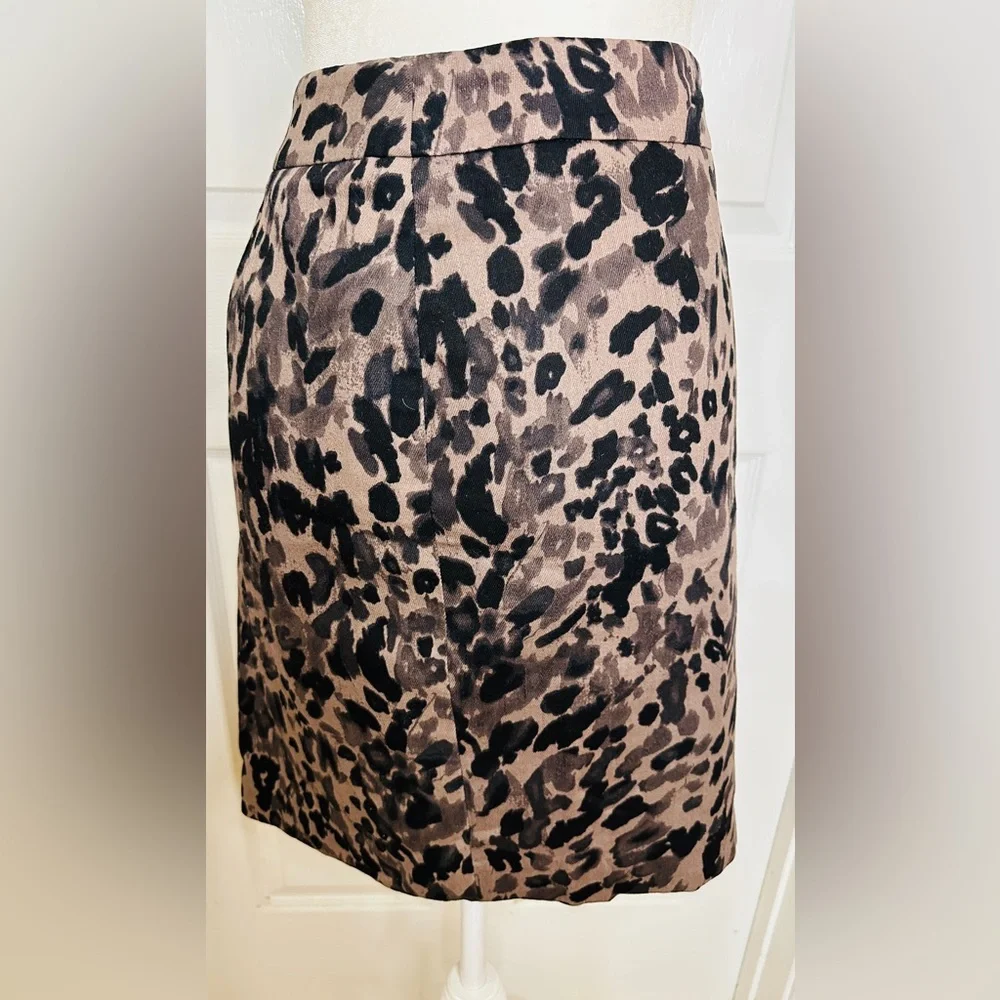 Ann Taylor  A-Line Skirt Animal Print Brown size 10 Petite